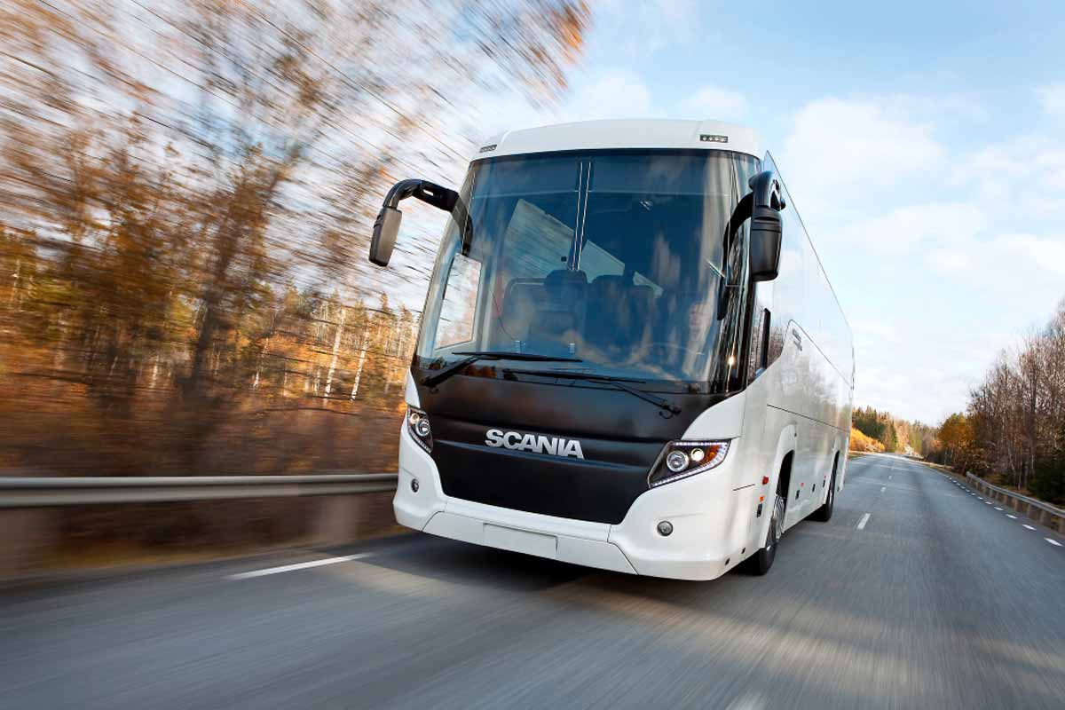 Перевозки межгород автобус. Scania k400. Автобусы Scania. Автобус Scania Touring. Междугородние автобусы Скания.